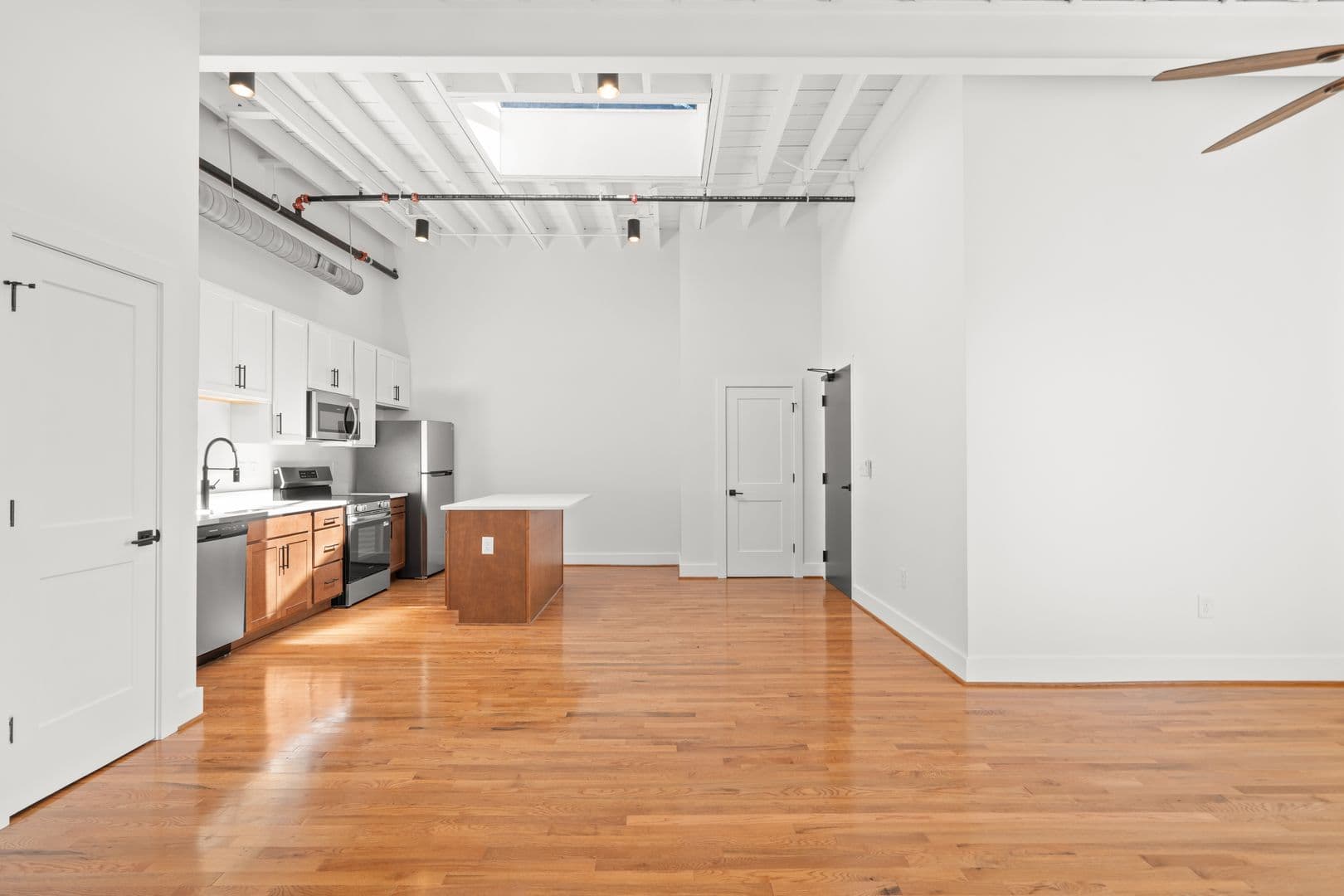 Richmond Apartment: 2033 W Broad St