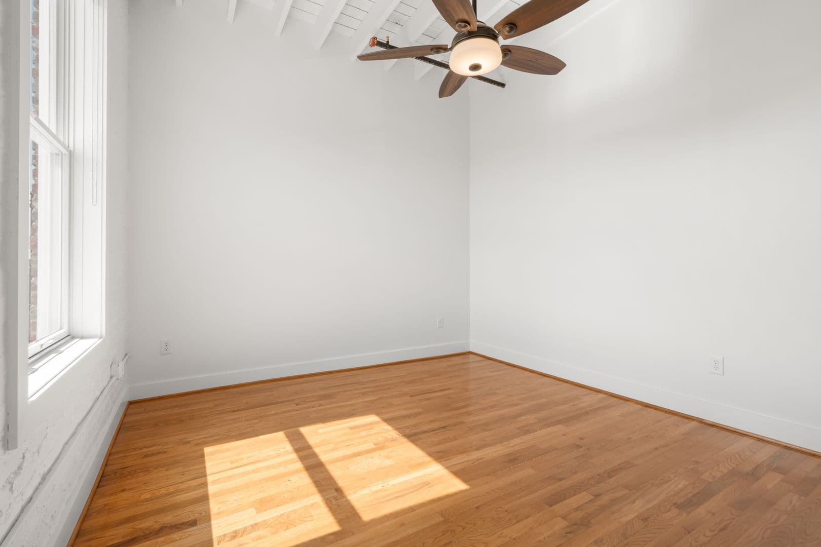 Richmond Apartment: 2033 W Broad St