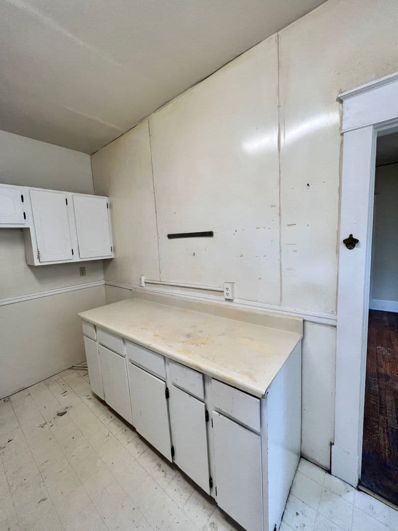 Richmond Apartment: 3310 Barton Ave