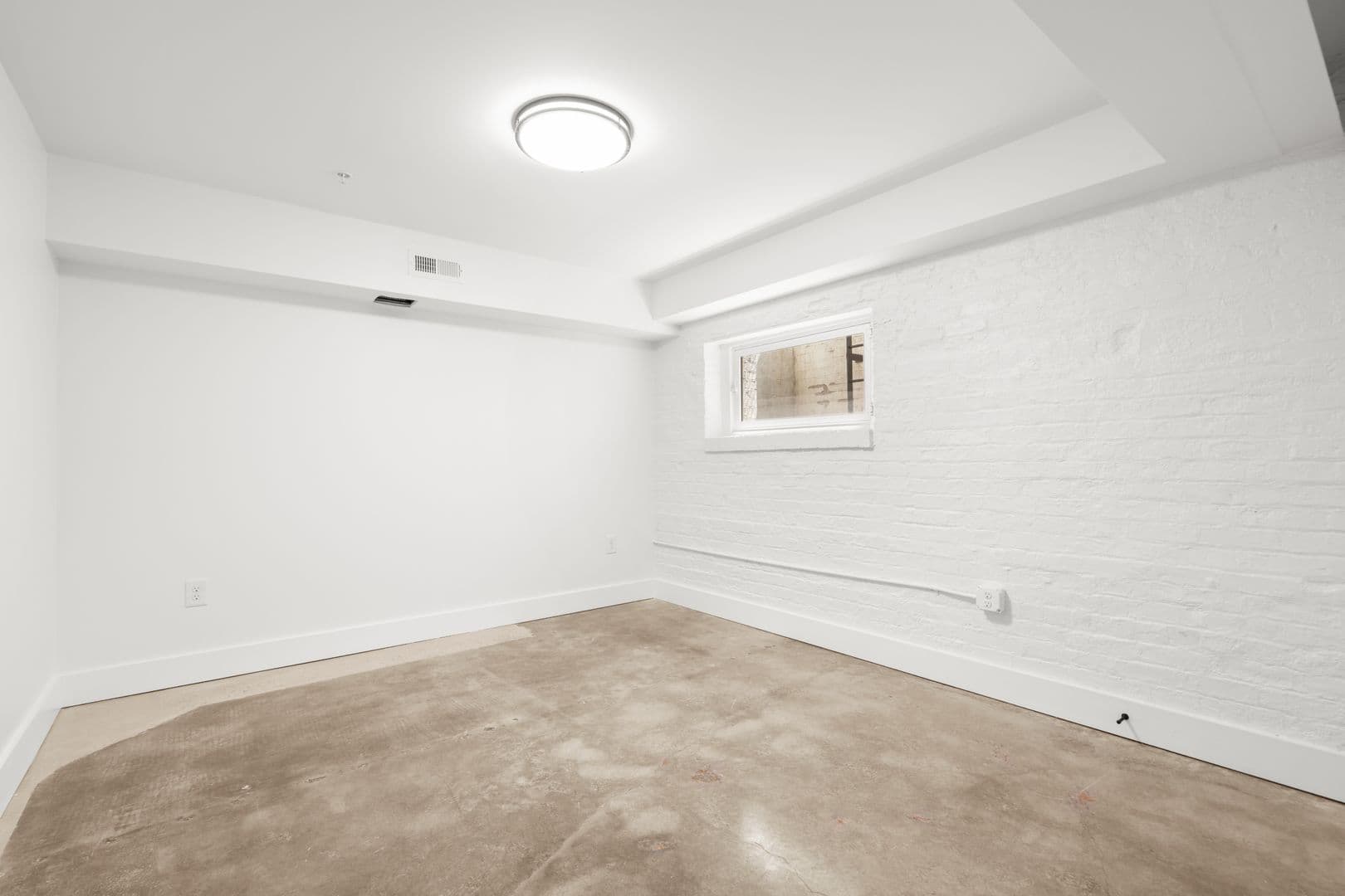 Richmond Apartment: 2033 W Broad St