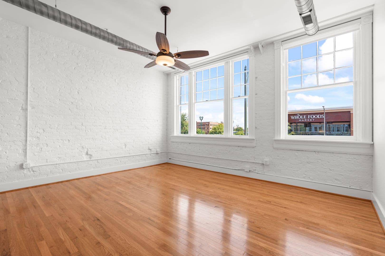 Richmond Apartment: 2033 W Broad St