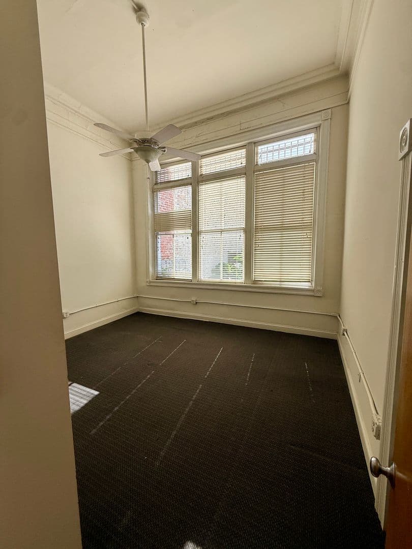 Richmond Apartment: 325 W Broad St