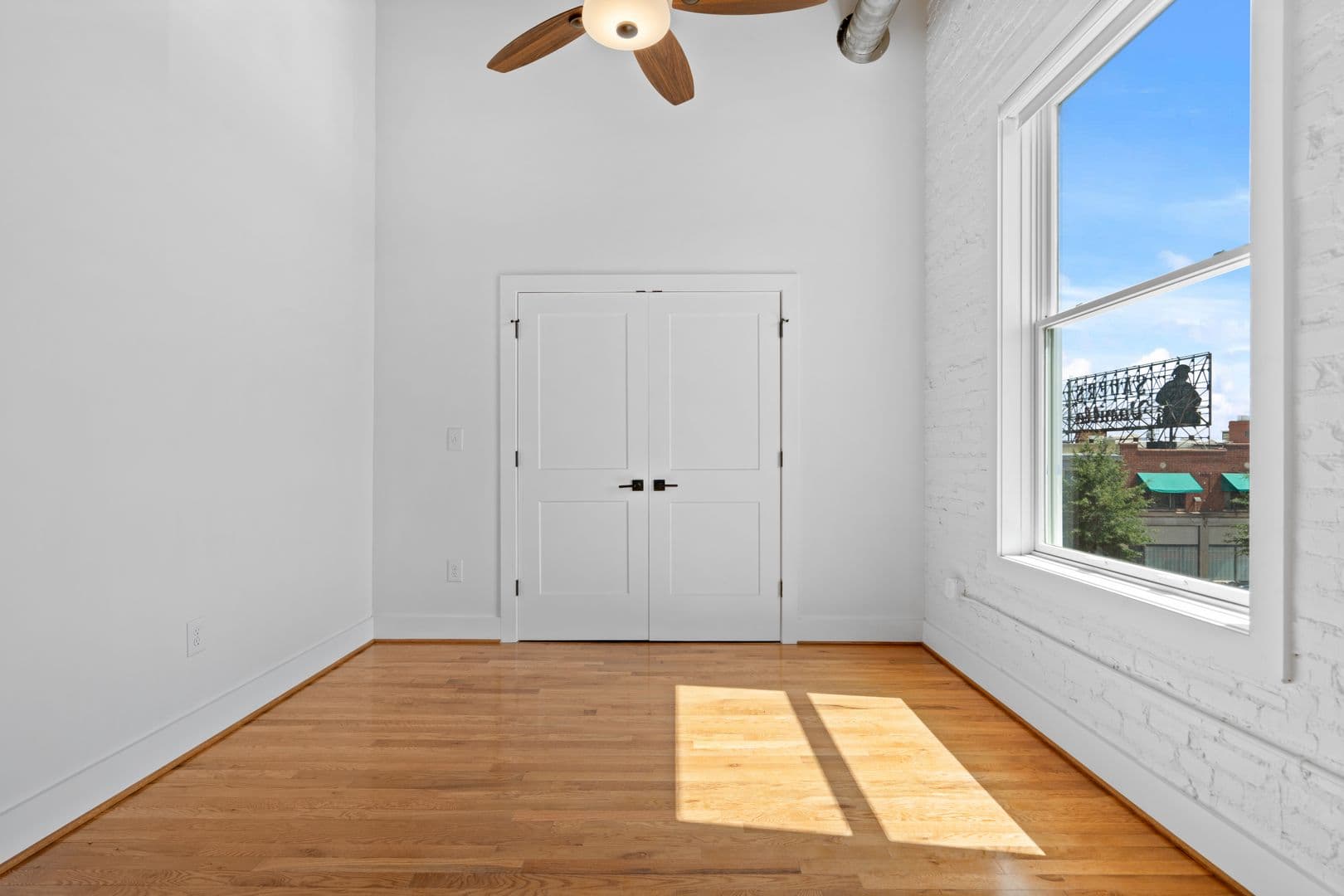 Richmond Apartment: 2033 W Broad St