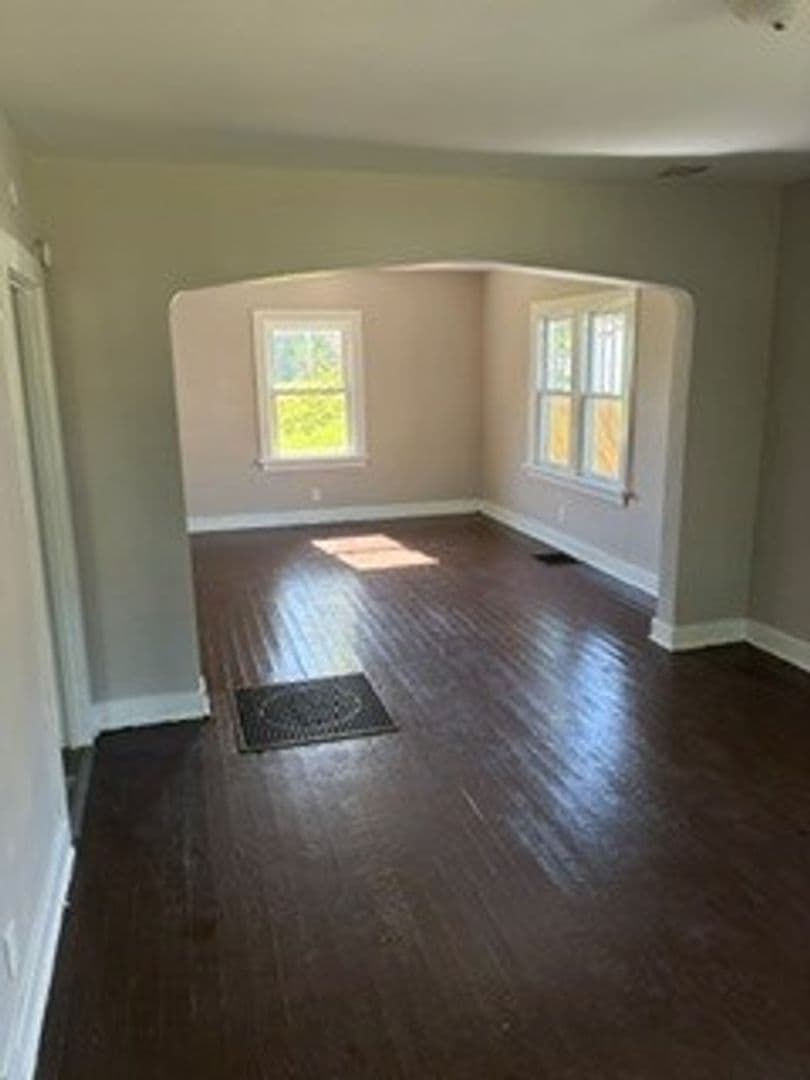 Fort Wayne House: 2918 Pittsburg St