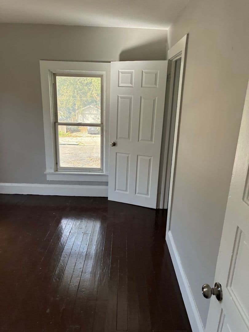 Fort Wayne House: 2323 N Clinton St
