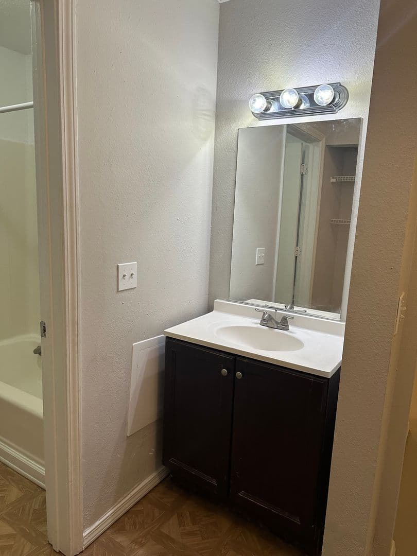Branson Apartment: 2849 Gretna Road