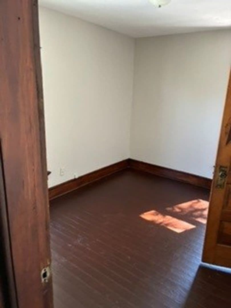 Fort Wayne House: 120 E Foster Pkwy