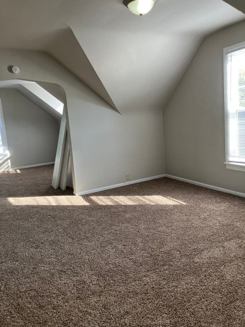 Fort Wayne Apartment: 357 French Ave