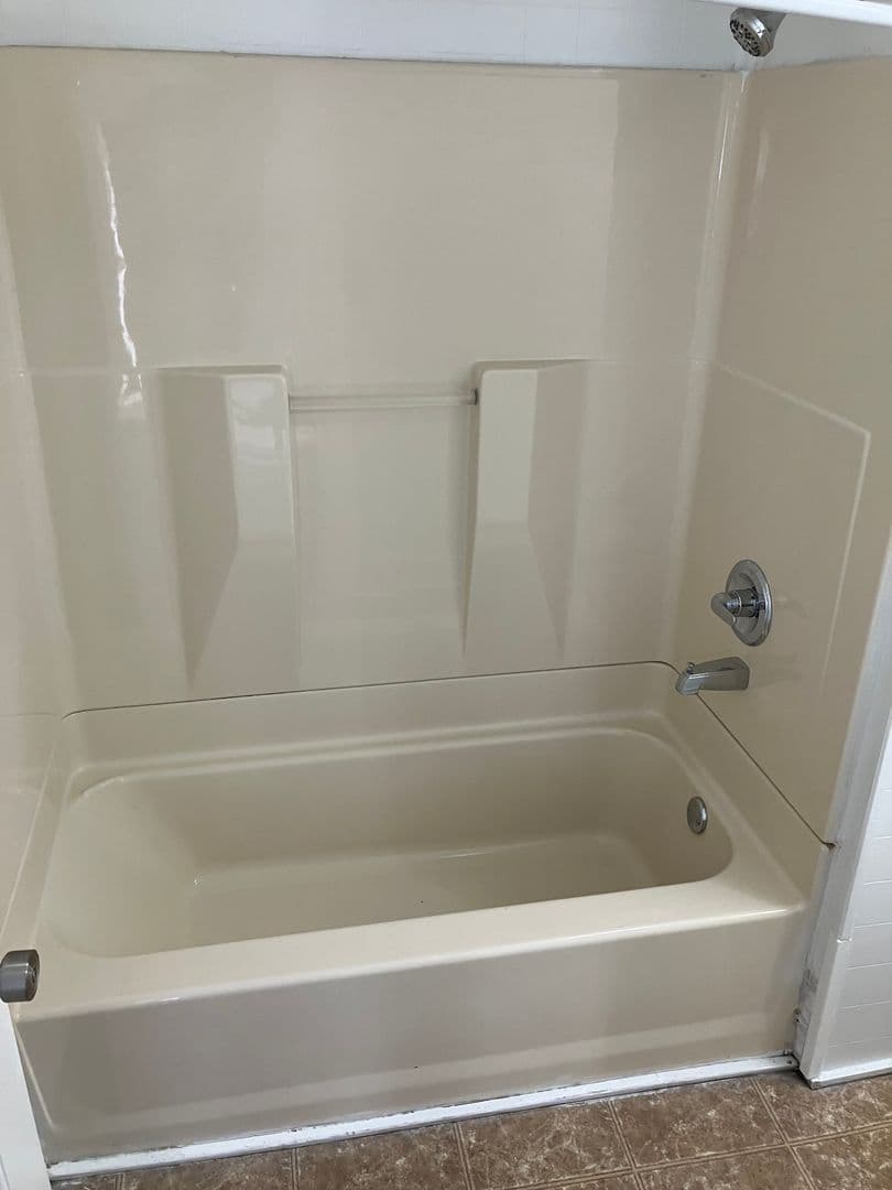 Fort Wayne Apartment: 357 French Ave