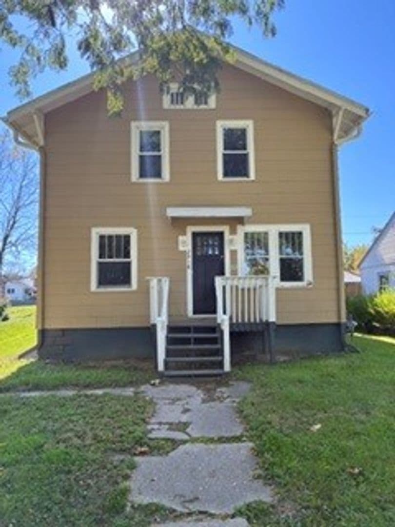 Fort Wayne House: 2918 Pittsburg St