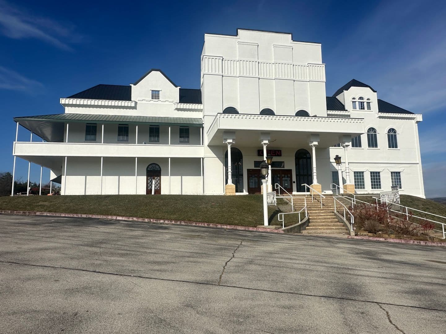 Branson Apartment: 2849 Gretna Road