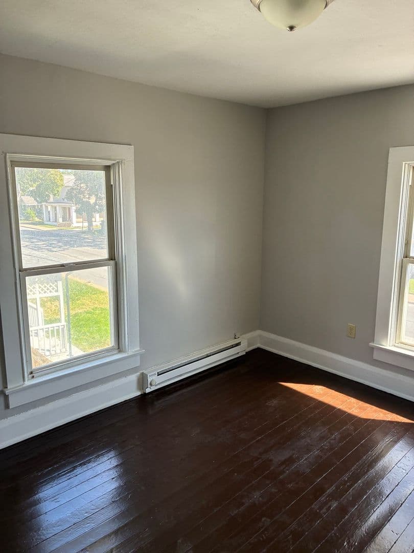 Fort Wayne House: 2323 N Clinton St