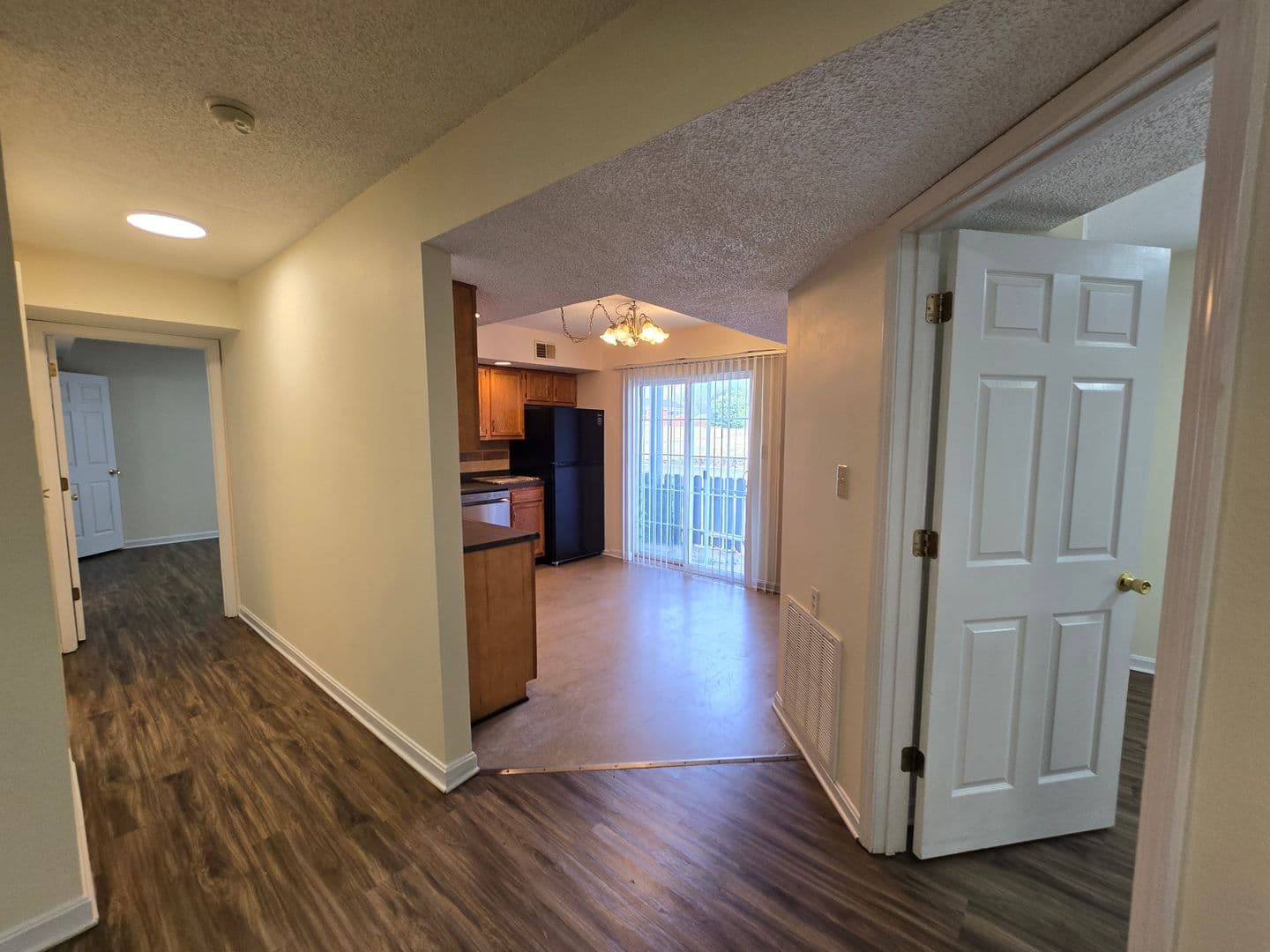 Louisville Apartment: 6418 Venango Dr.