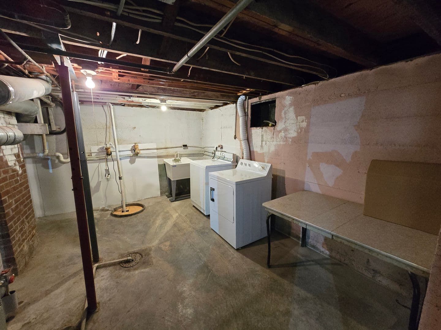 Louisville House: 3932 Kennison Avenue