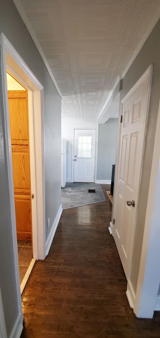 Louisville House: 848 Reading Rd