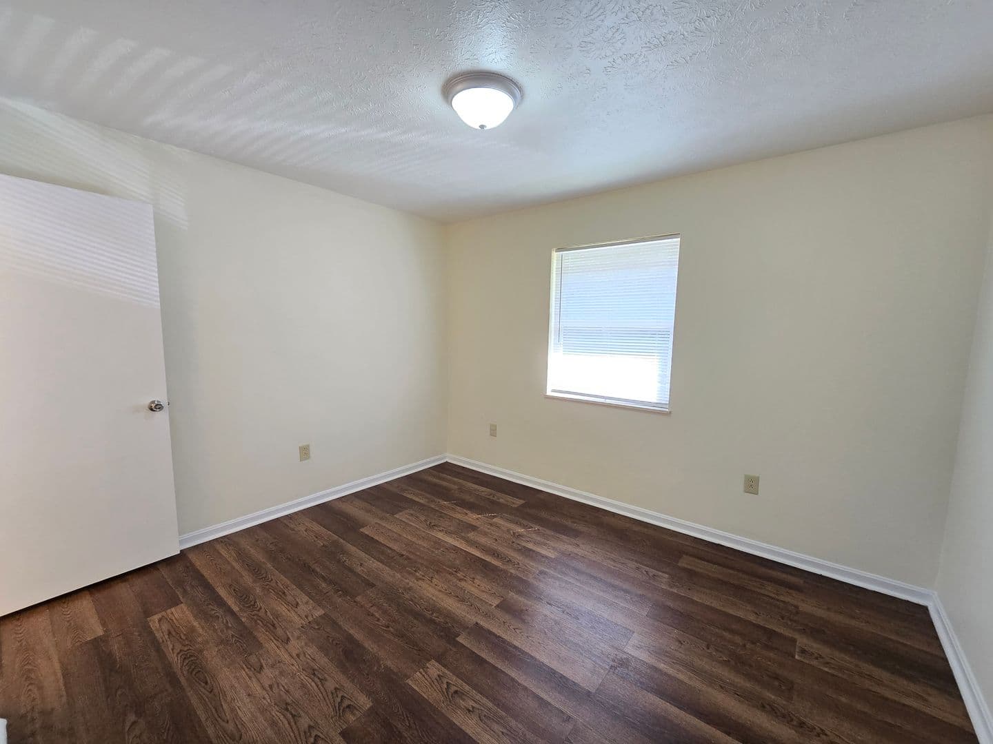 Louisville Apartment: 3212 Springfield Dr