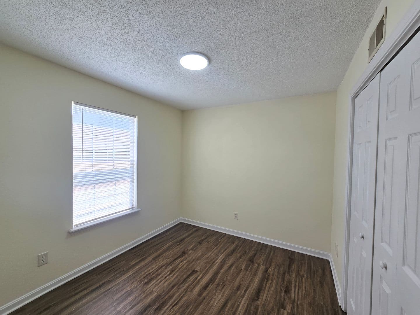 Louisville Apartment: 6418 Venango Dr.