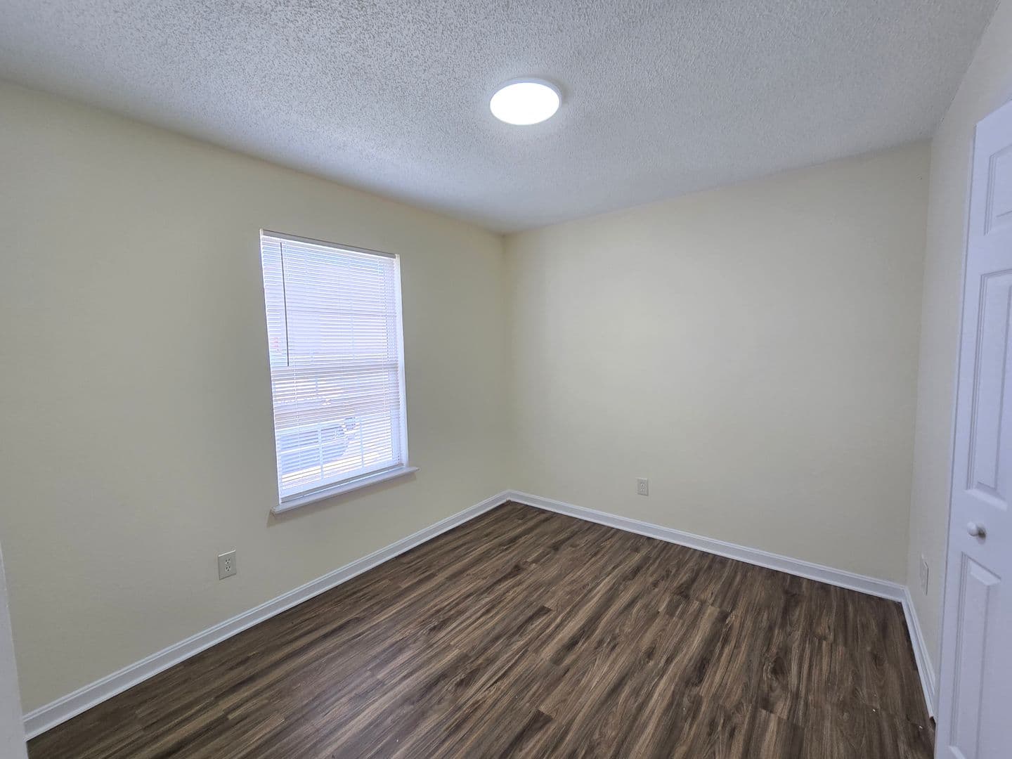 Louisville Apartment: 6418 Venango Dr.