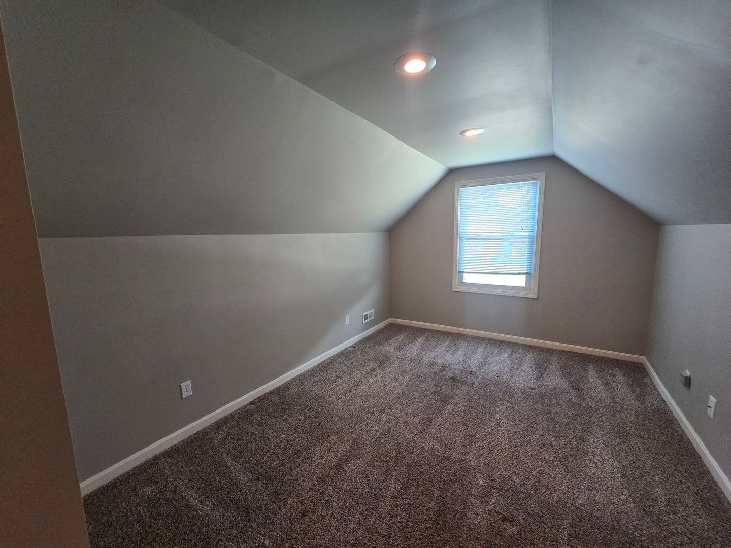 Louisville House: 3932 Kennison Avenue