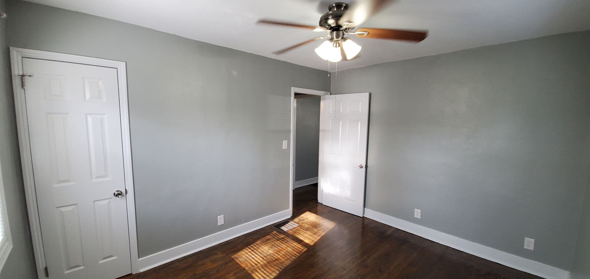 Louisville House: 848 Reading Rd