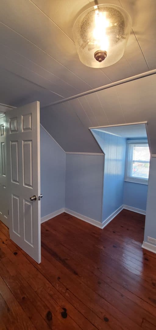 Louisville House: 848 Reading Rd