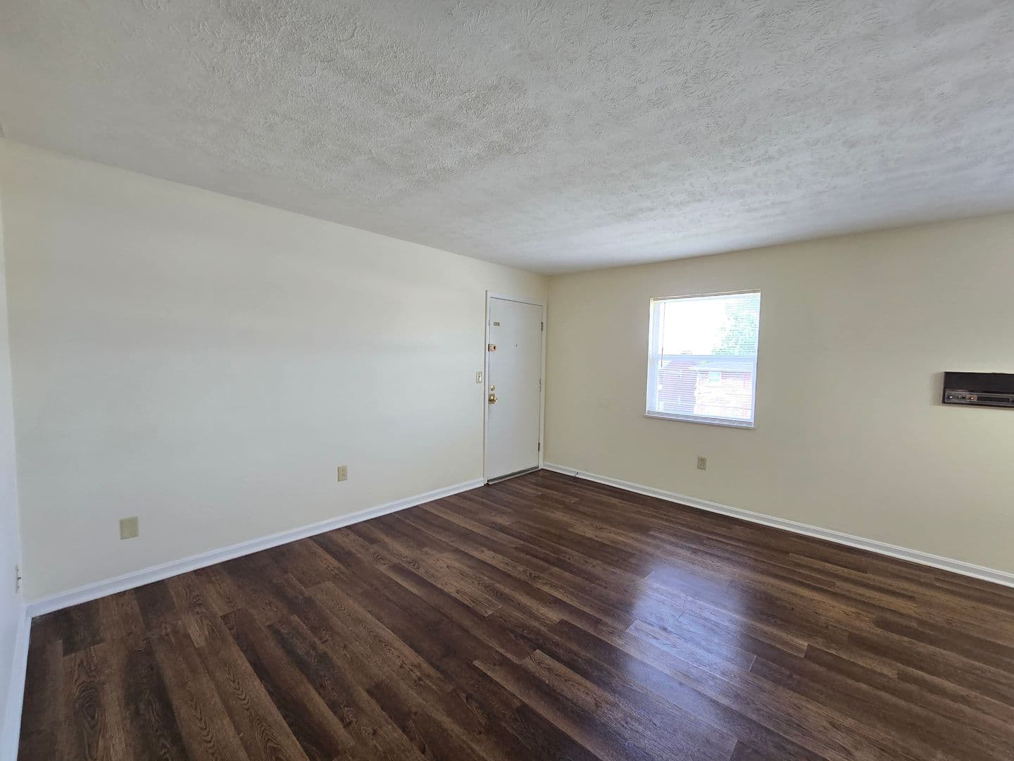 Louisville Apartment: 3212 Springfield Dr