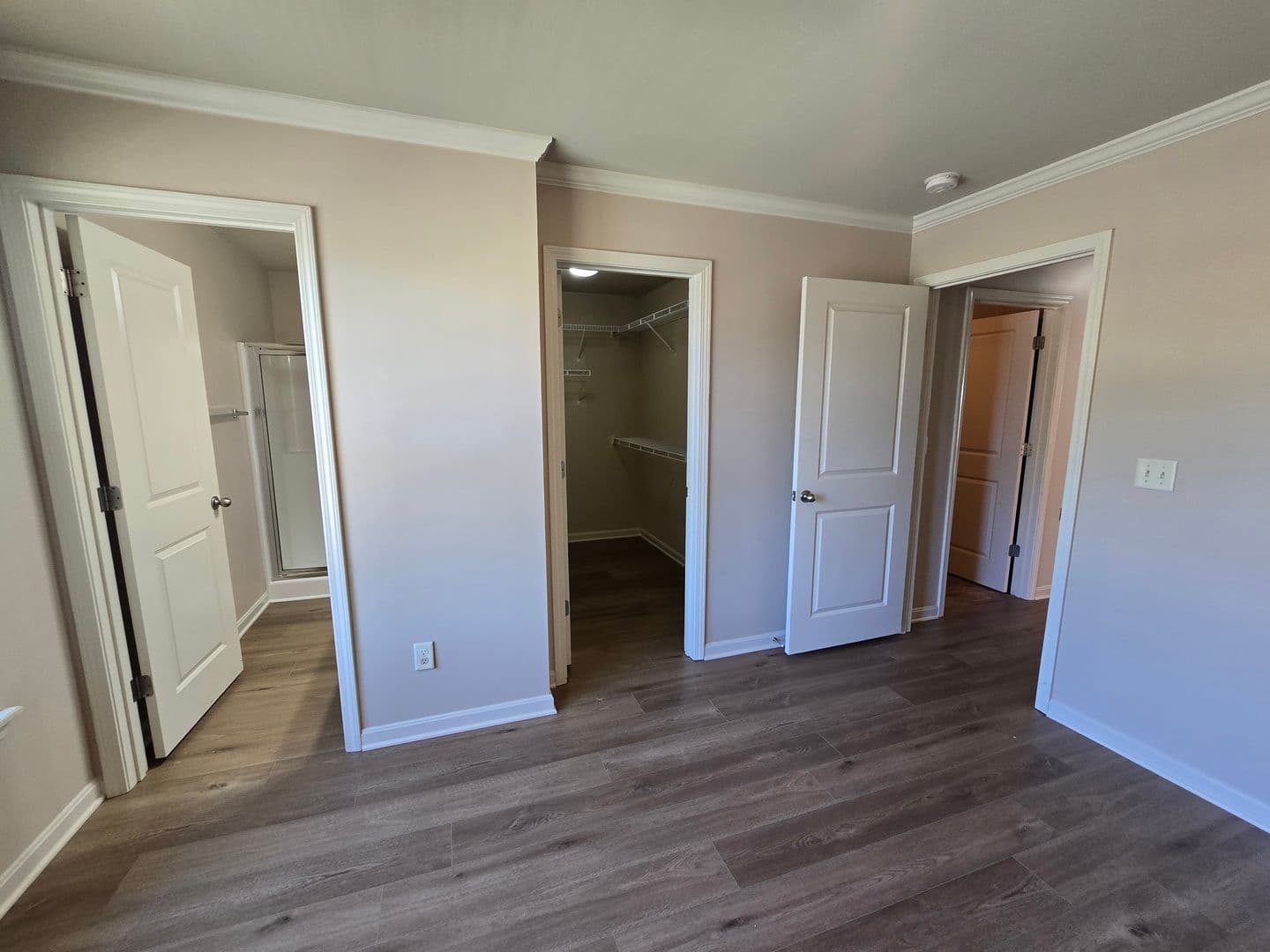 Louisville Apartment: 409-415 Rosewood Ct.