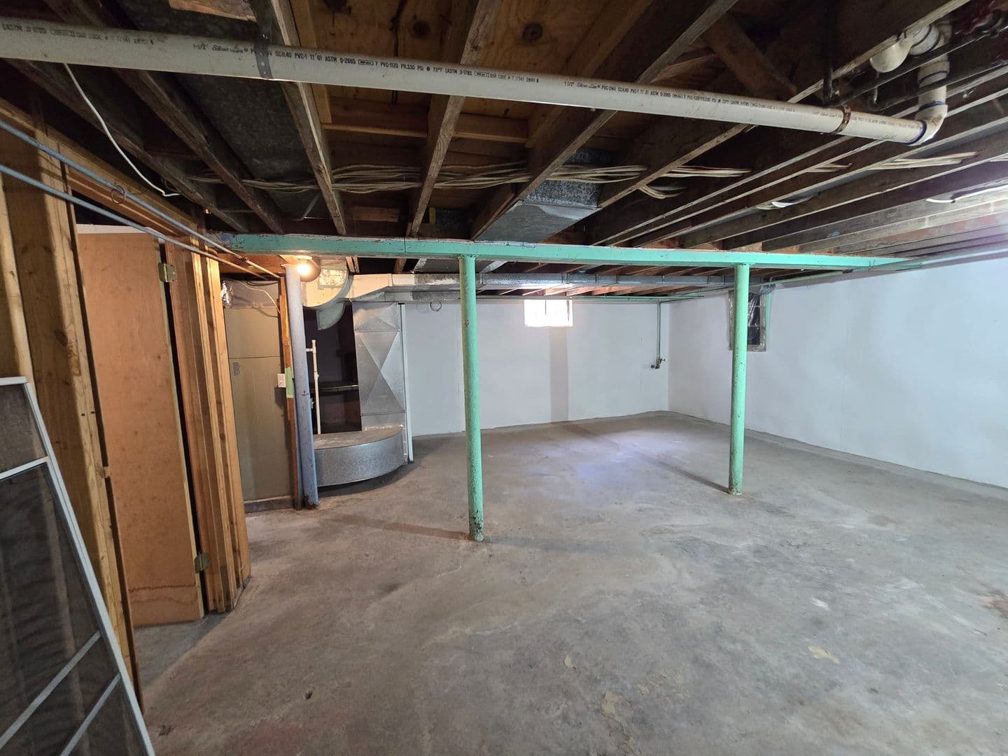 Louisville House: 3932 Kennison Avenue