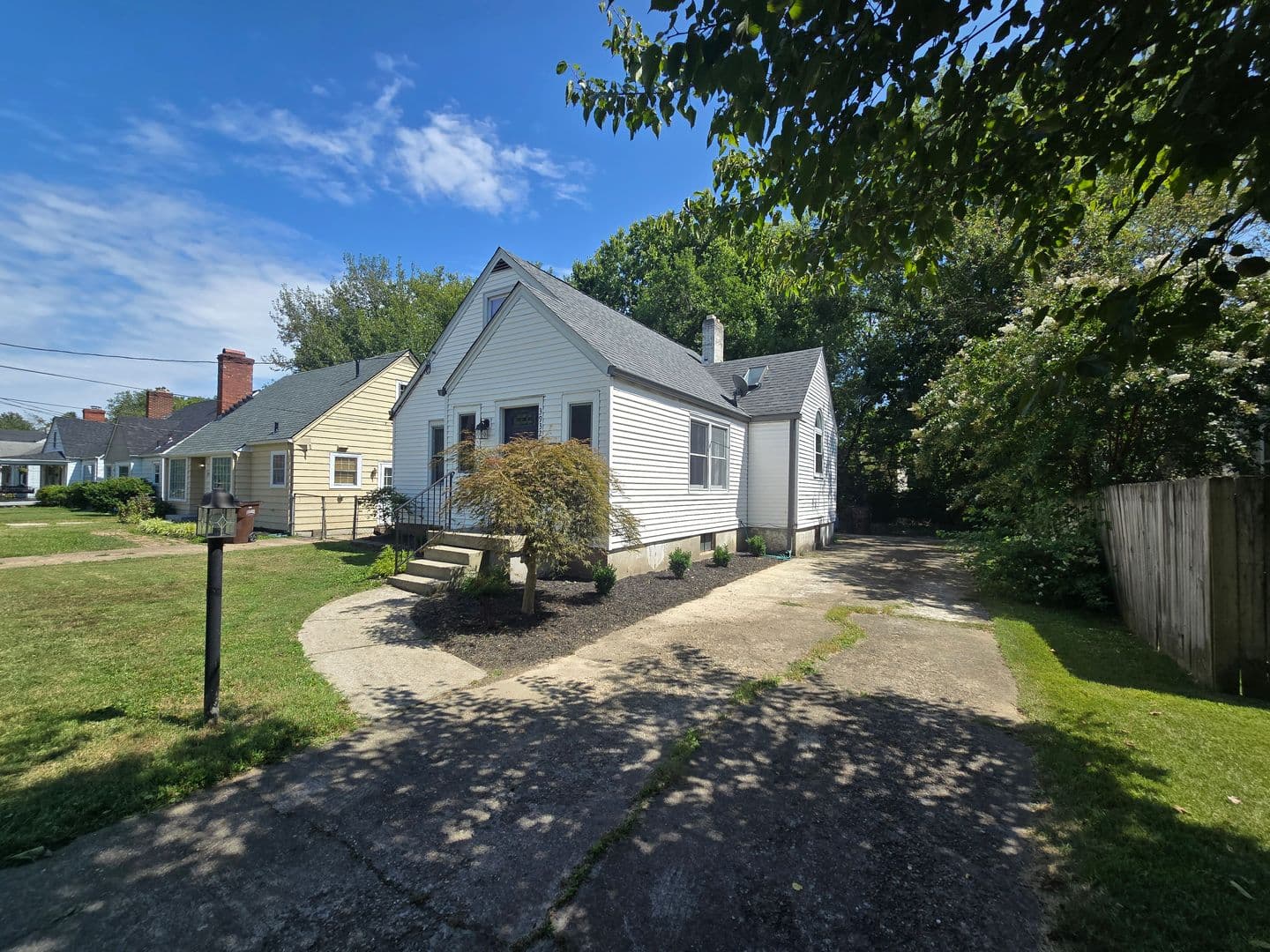 Louisville House: 3932 Kennison Avenue