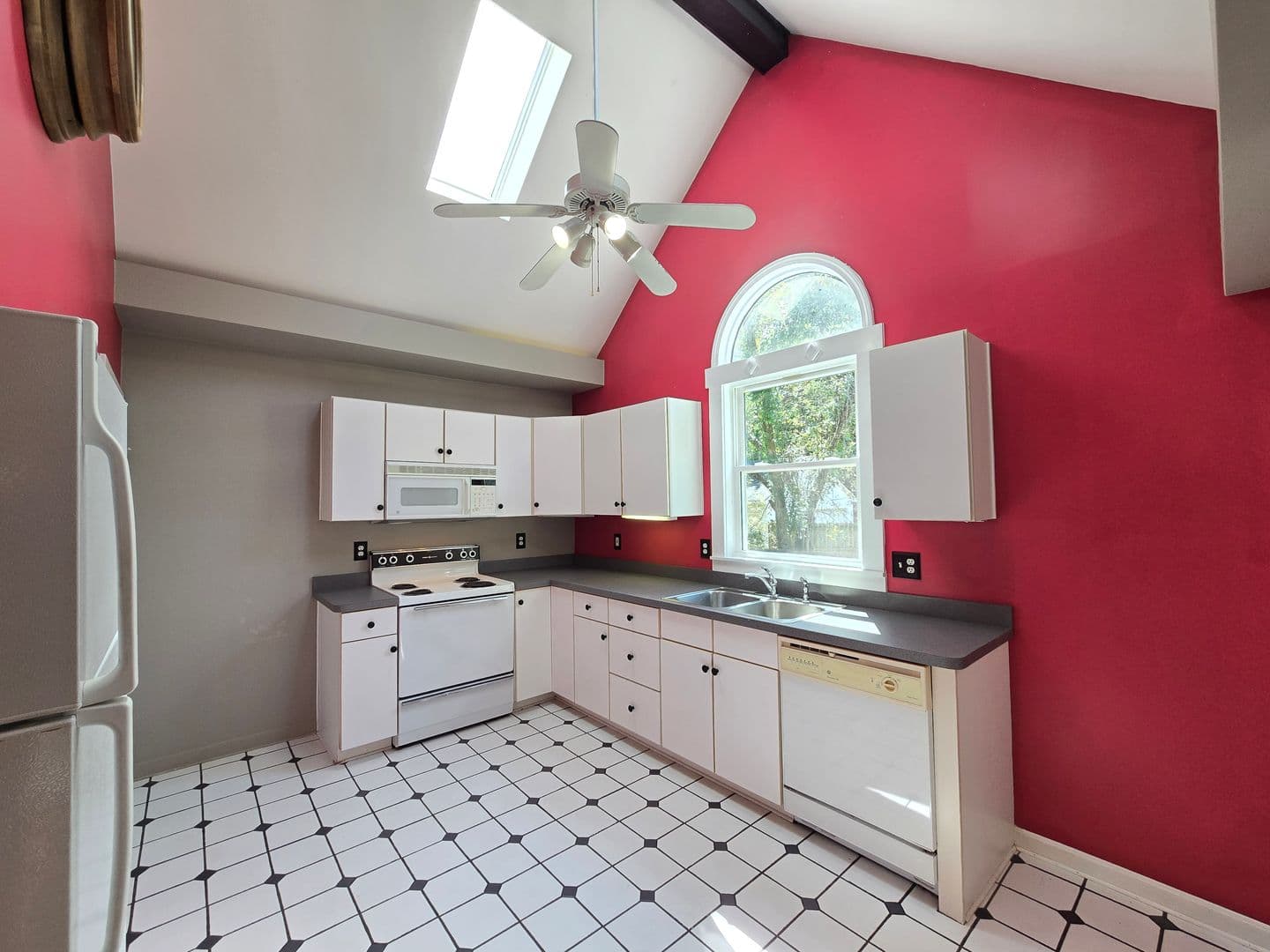Louisville House: 3932 Kennison Avenue