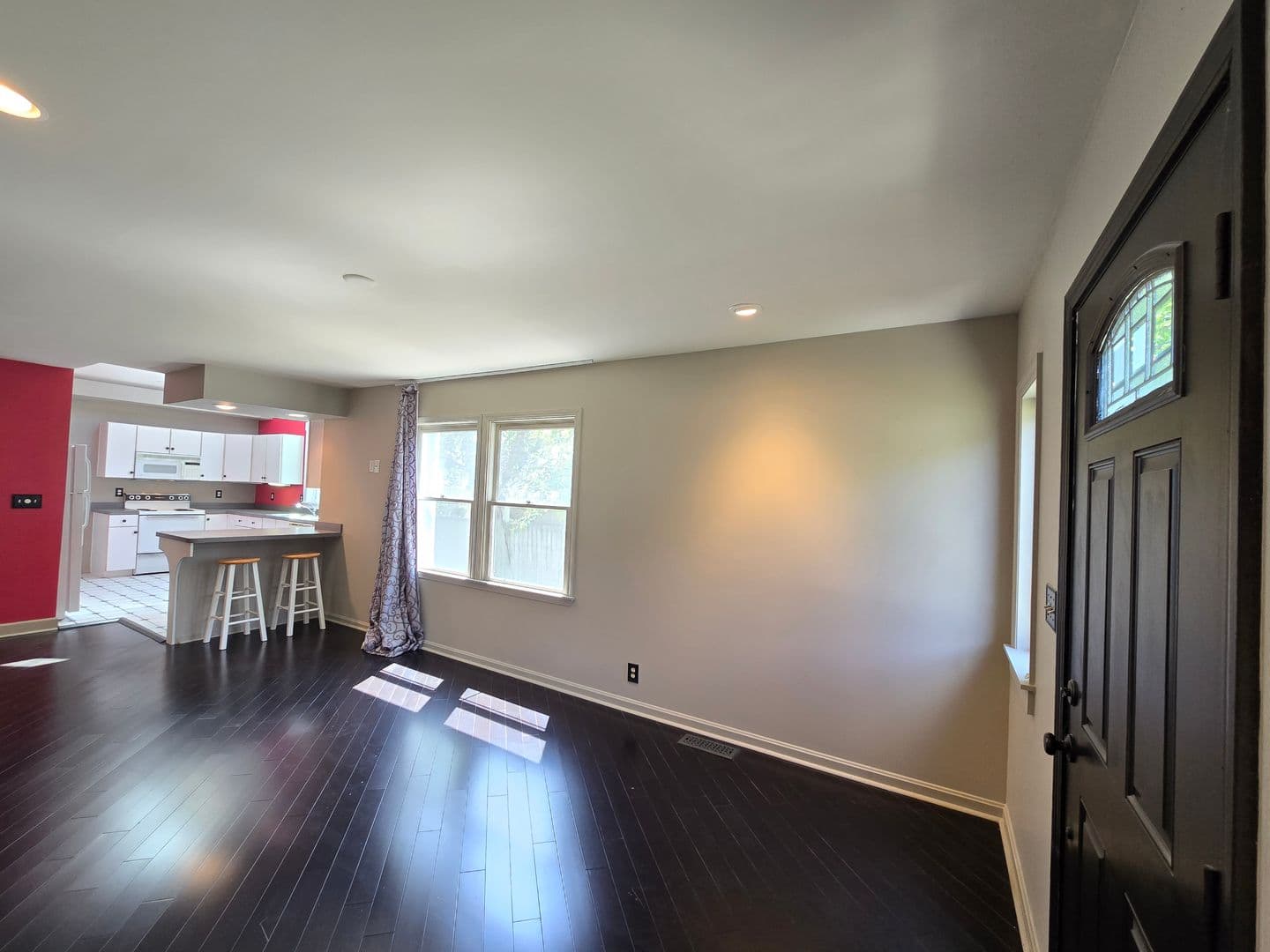 Louisville House: 3932 Kennison Avenue