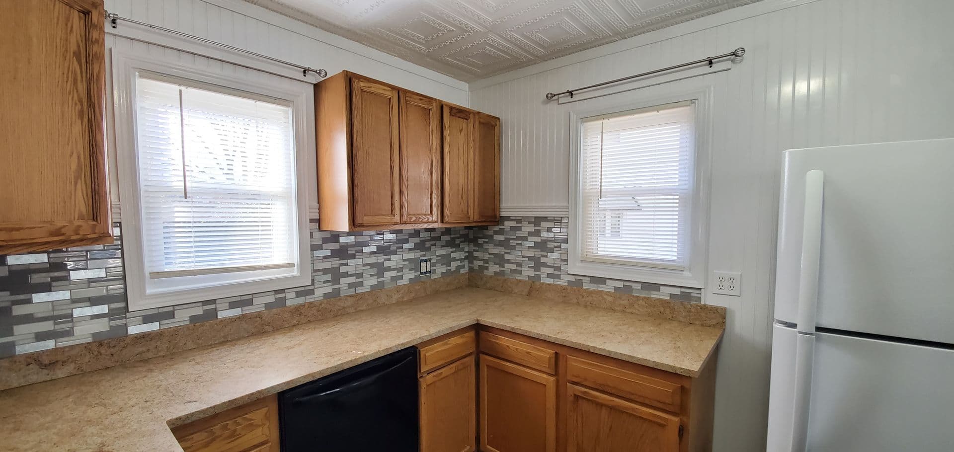 Louisville House: 848 Reading Rd