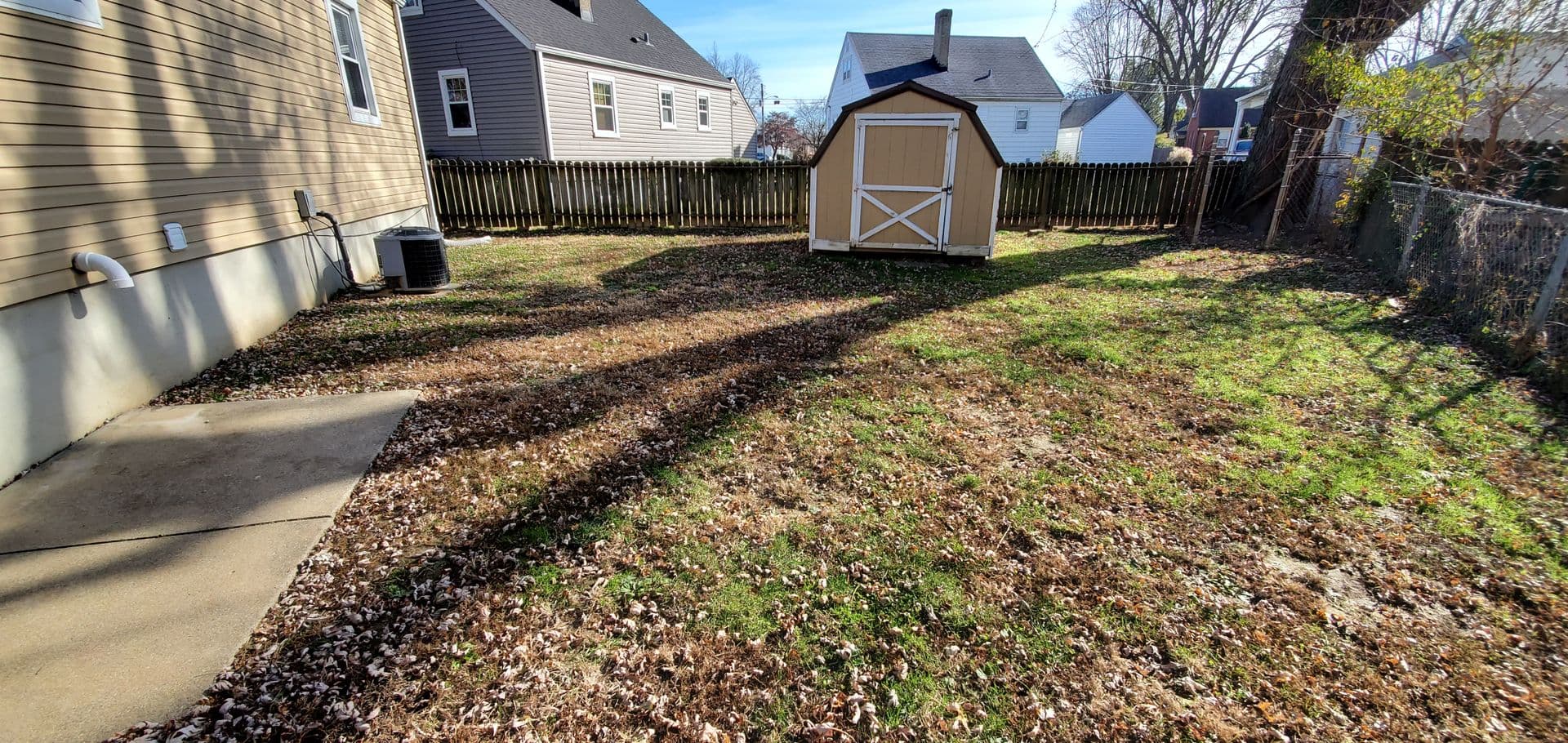 Louisville House: 848 Reading Rd