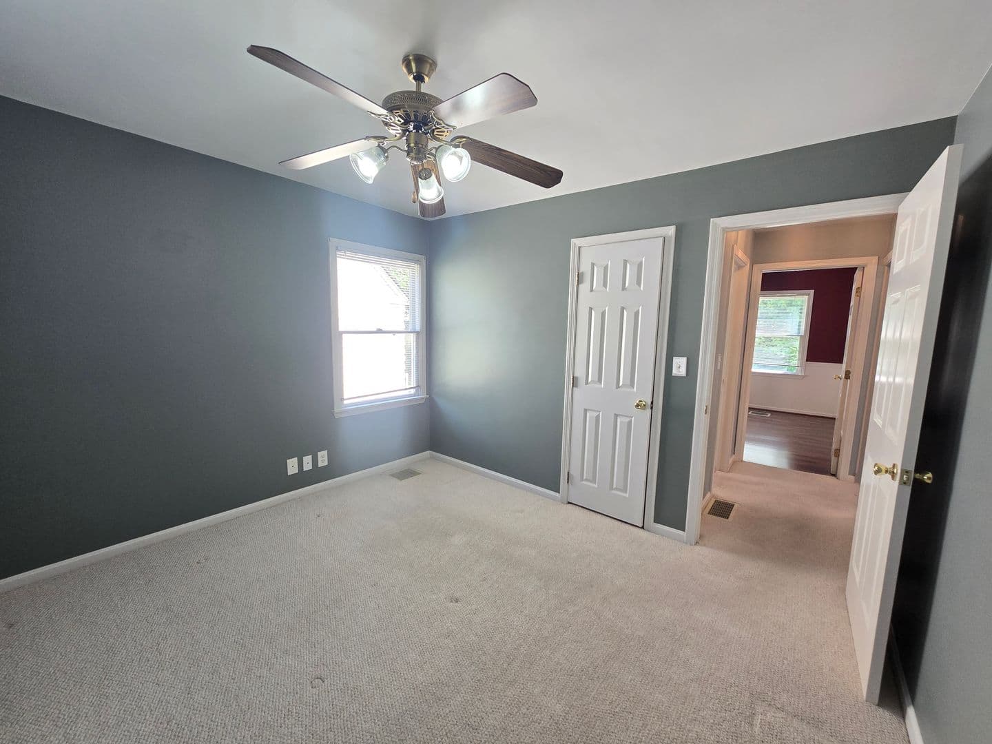 Louisville House: 3932 Kennison Avenue