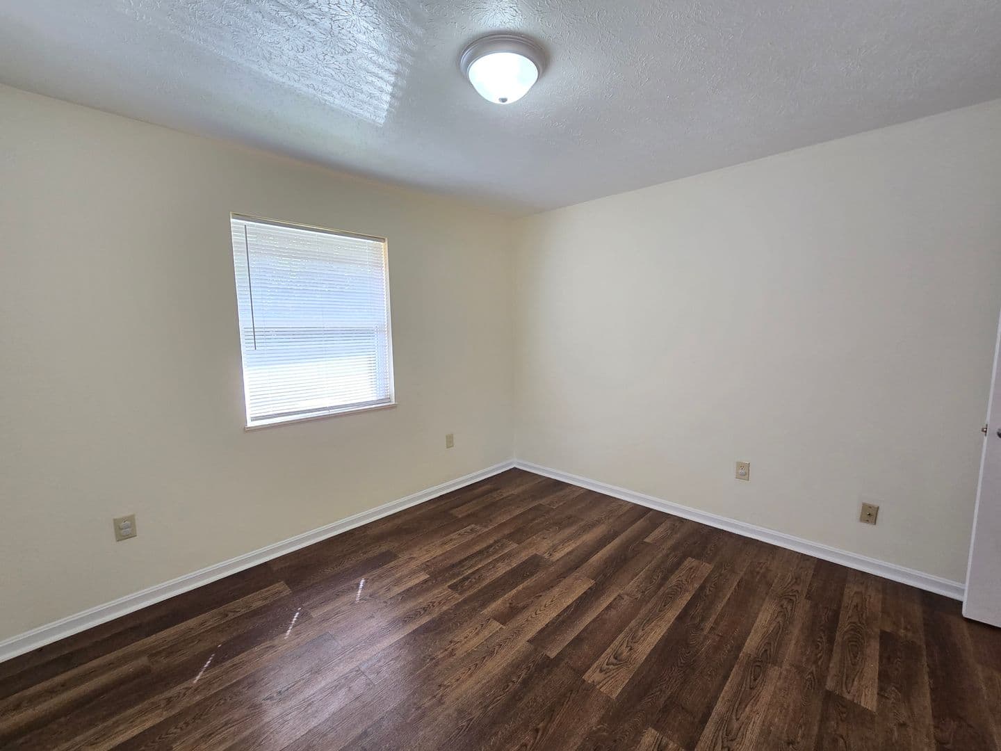 Louisville Apartment: 3212 Springfield Dr
