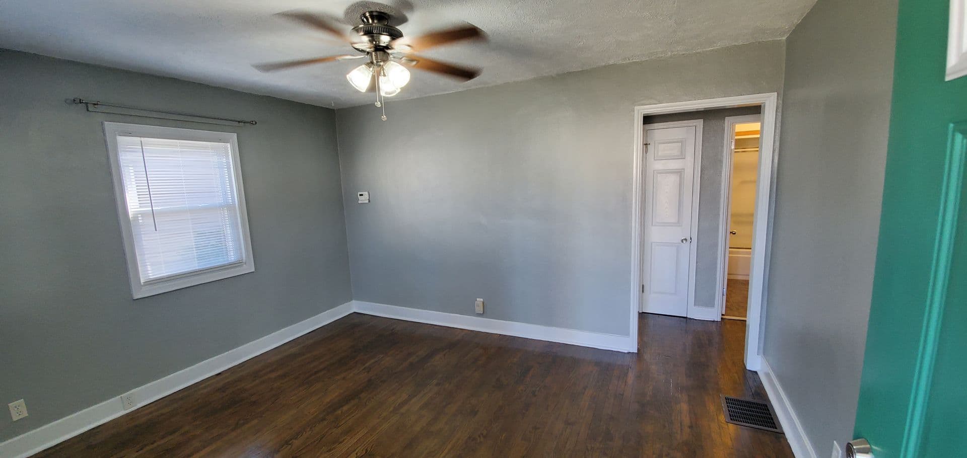 Louisville House: 848 Reading Rd