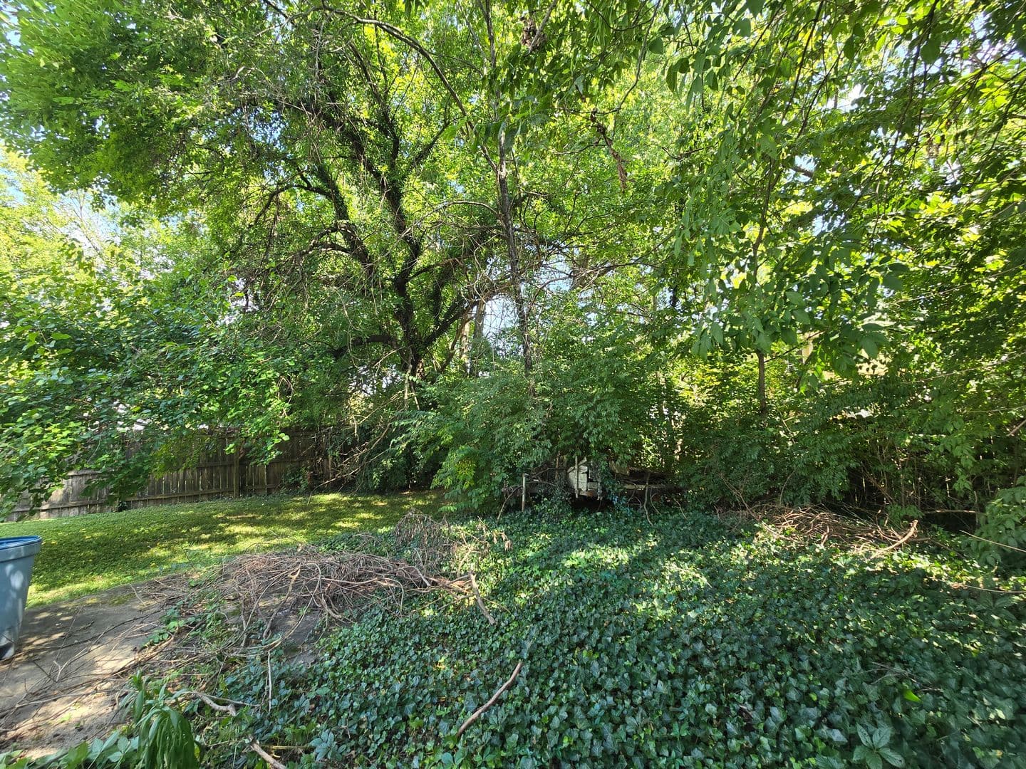 Louisville House: 3932 Kennison Avenue