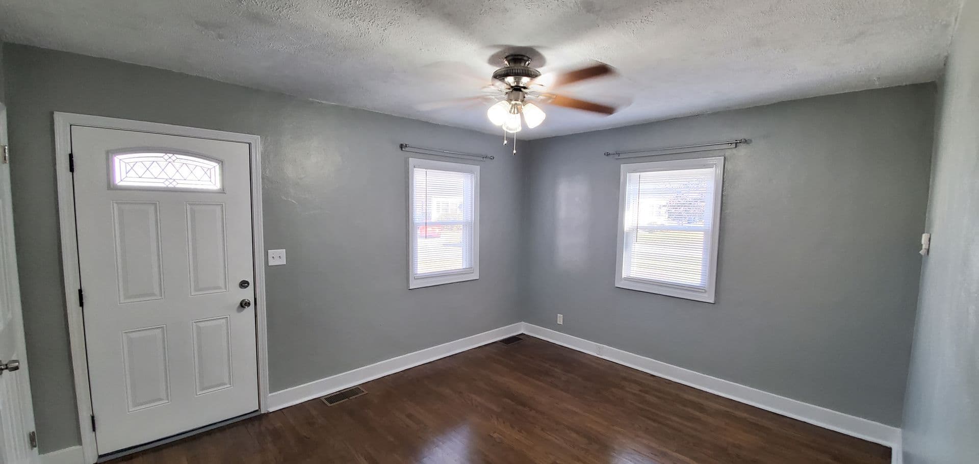 Louisville House: 848 Reading Rd