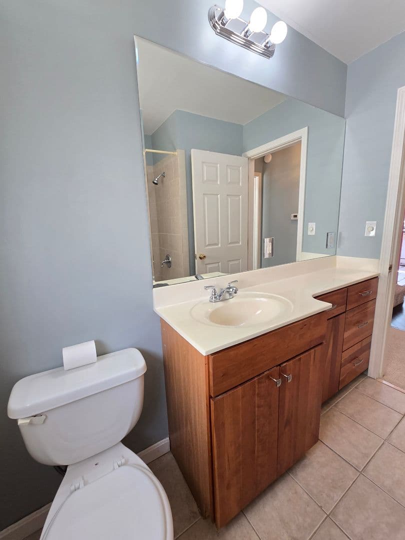 Louisville House: 3932 Kennison Avenue