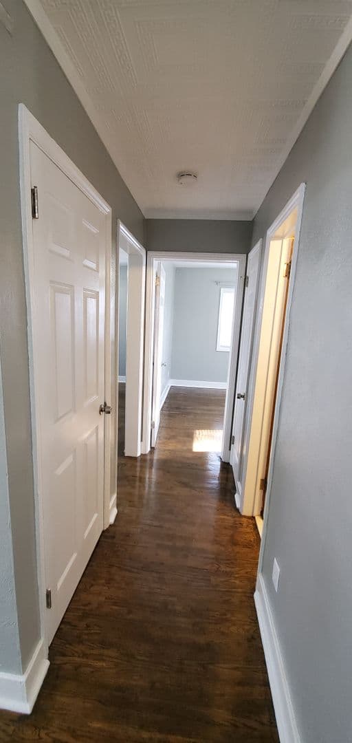 Louisville House: 848 Reading Rd