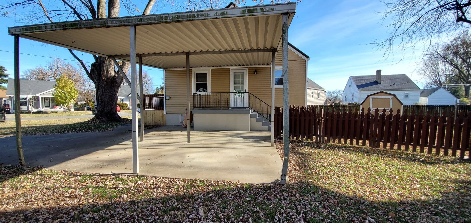 Louisville House: 848 Reading Rd