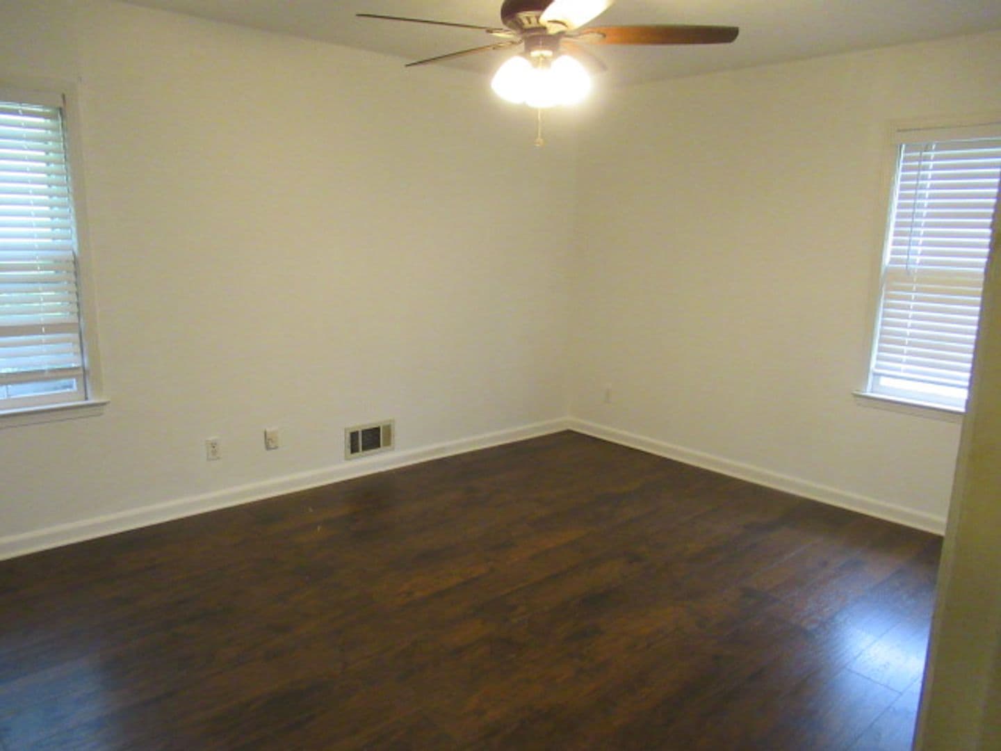 Carrollton House: 70 Gibson Drive