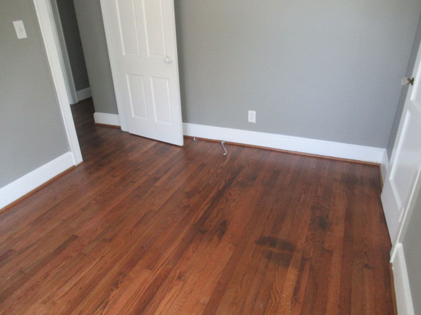 Carrollton House: 831 Cedar St