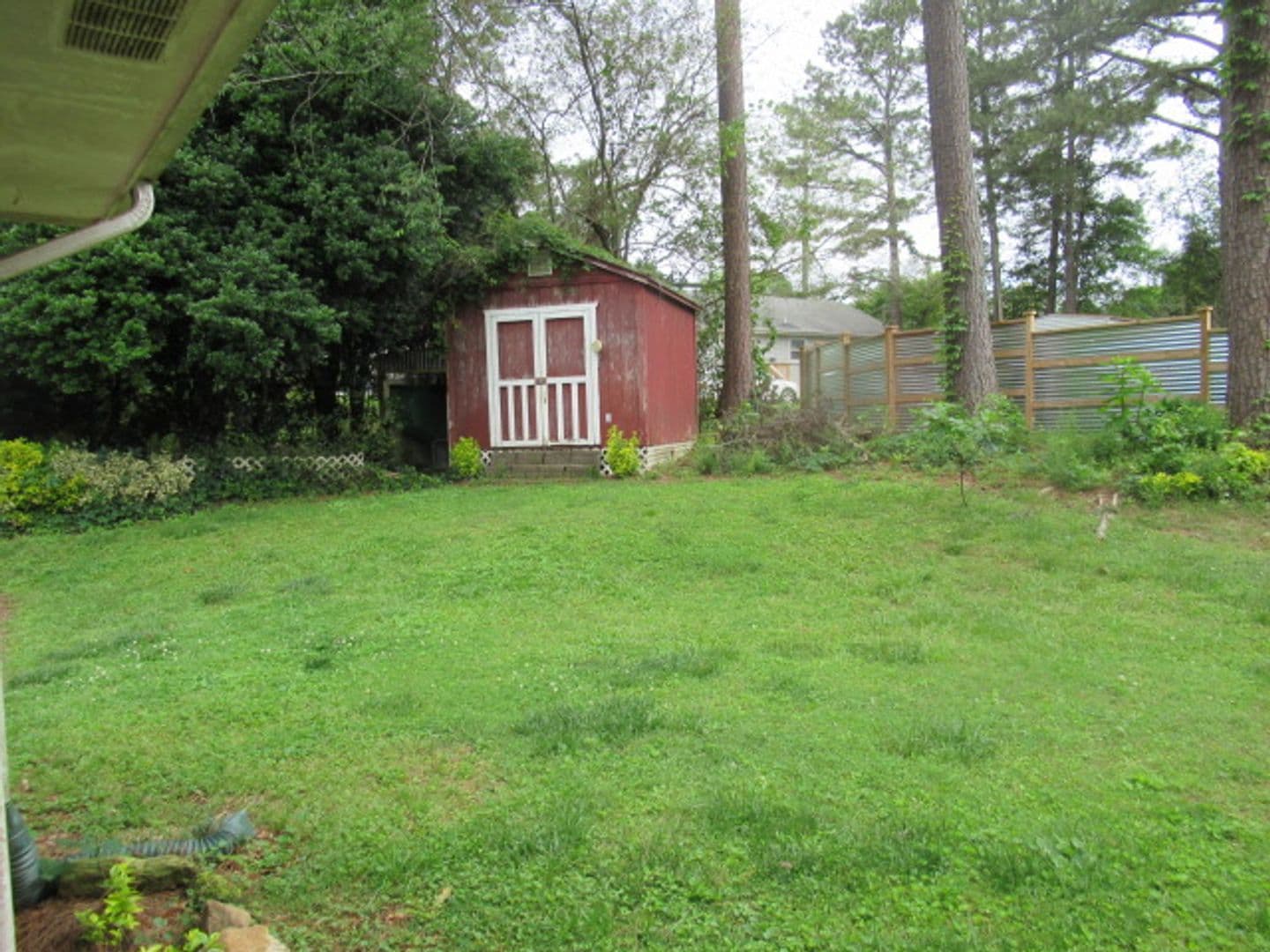 Carrollton House: 70 Gibson Drive