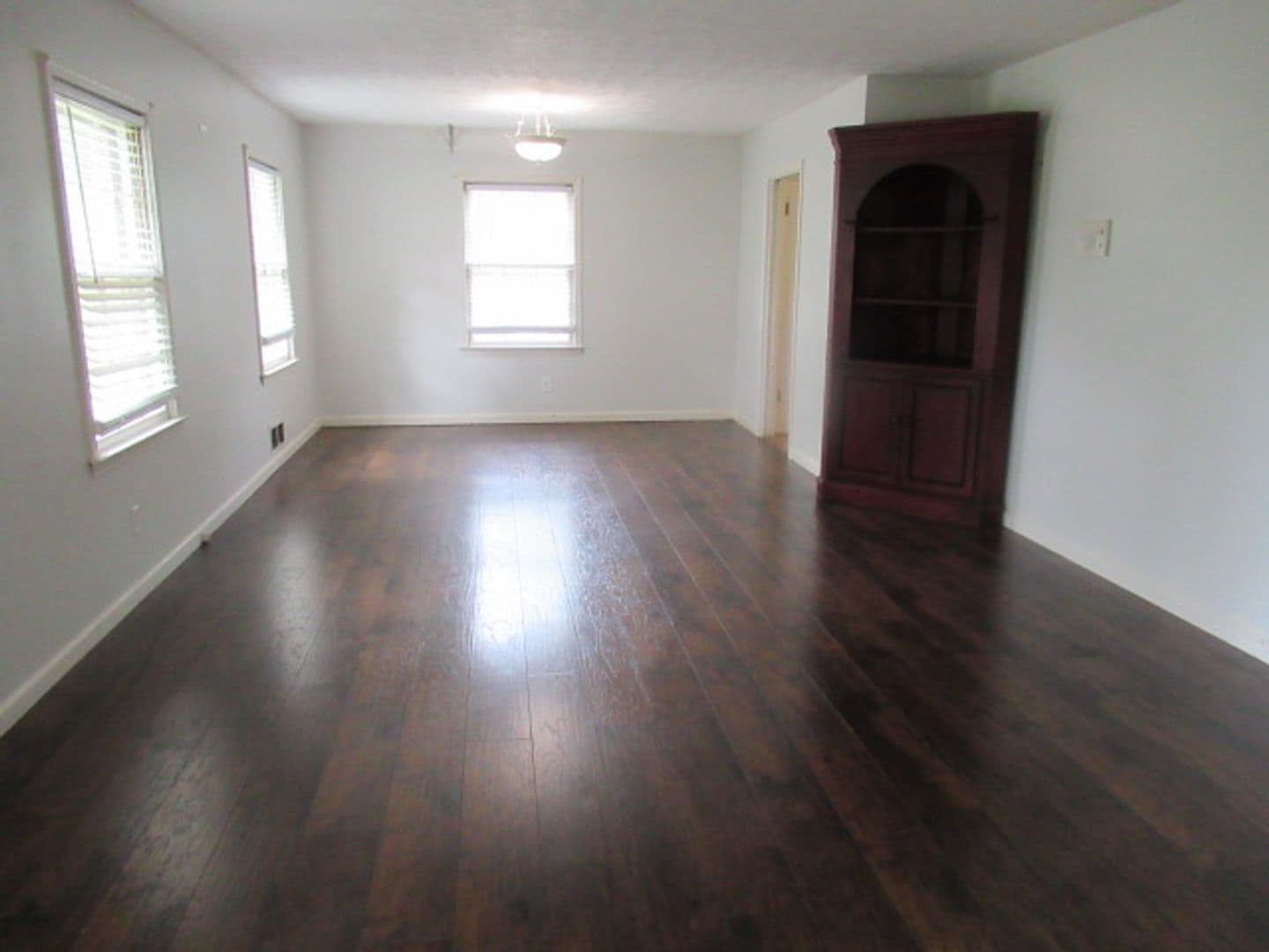 Carrollton House: 70 Gibson Drive