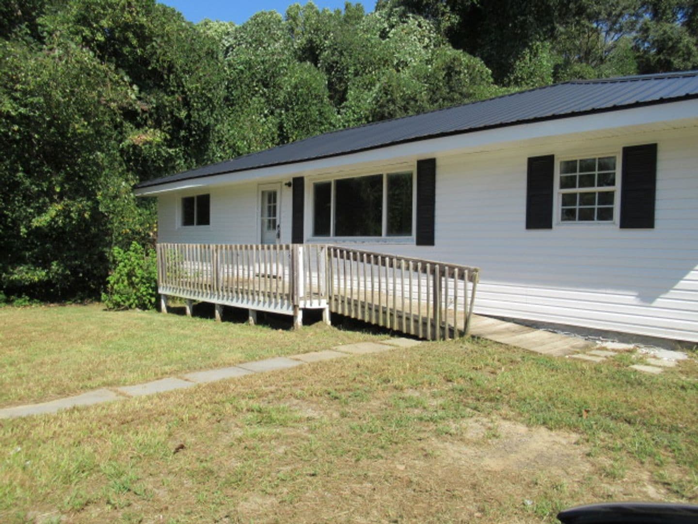 Carrollton House: 36 Armstrong Dr.