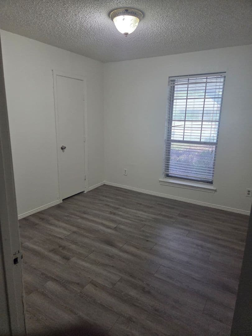 DESOTO House: 1314 HANNA CIRCLE