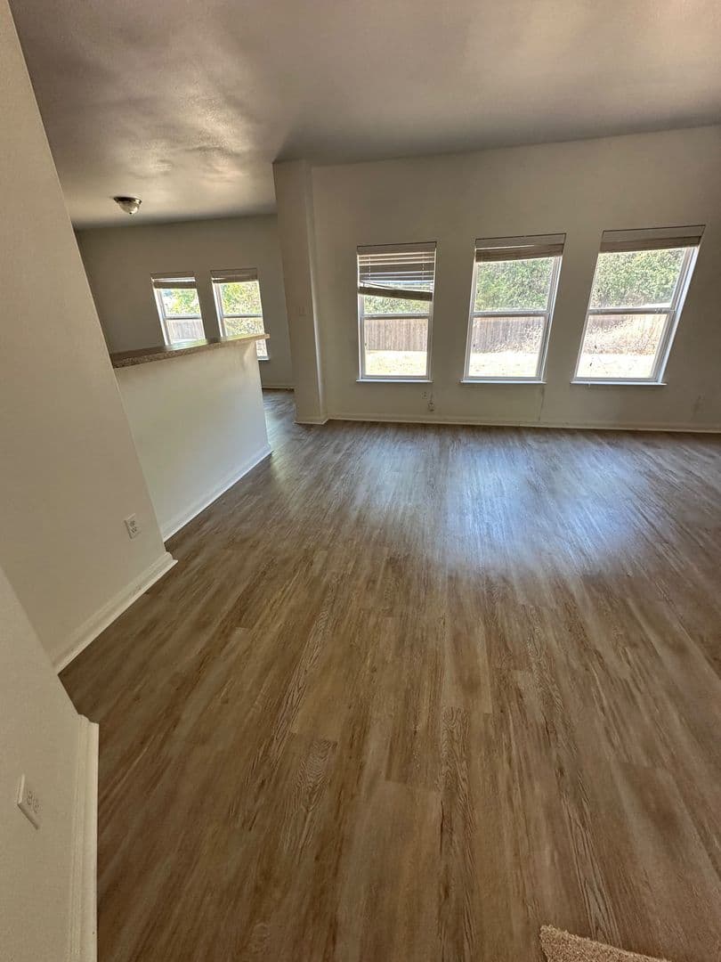 DALLAS House: 14112 INDIAN WELLS RD