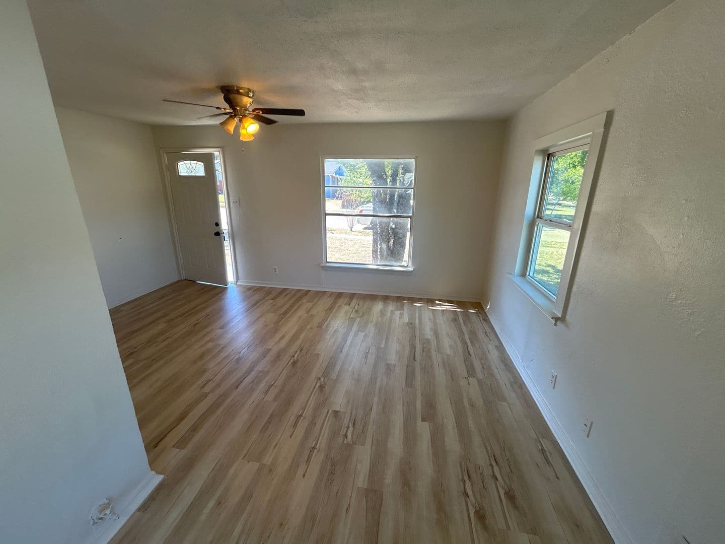 DALLAS House: 2844 TOLUCA AVENUE