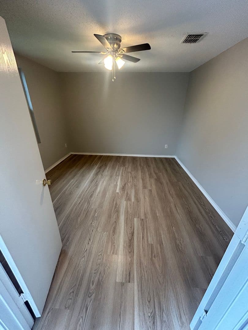 LANCASTER House: 1253 TALL GRASS DR